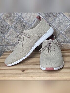 Womans 11 B COLE HAAN 2.ZEROGRAND STITCHLITE WINGTIP OXFORDS Sneaker Beige